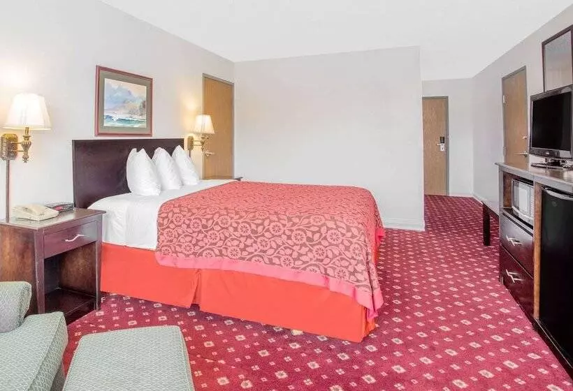 호텔 Days Inn By Wyndham Lake Village