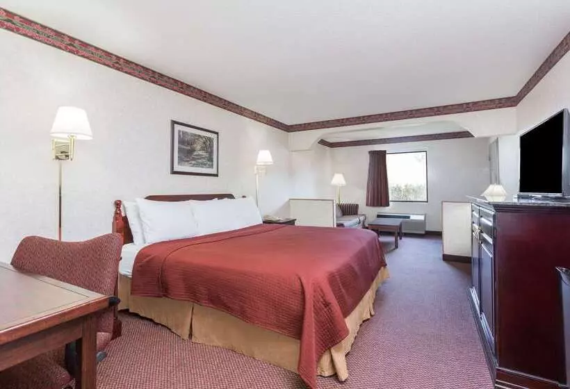 בית מלון כפרי Days Inn By Wyndham Royston