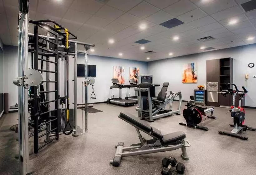 Delta Hotels By Marriott Fargo