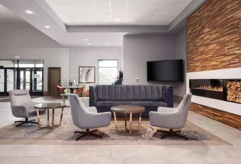 Delta Hotels By Marriott Fargo