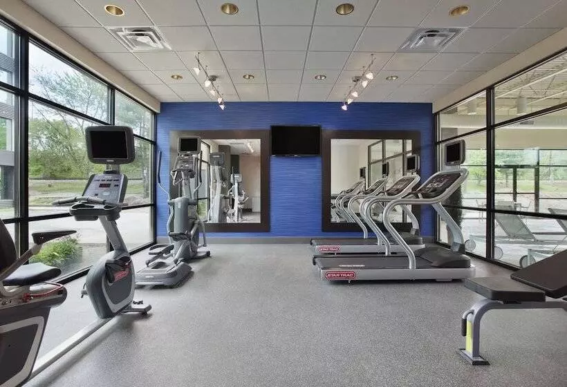 فندق Holiday Inn And Suites Charleston West, An Ihg