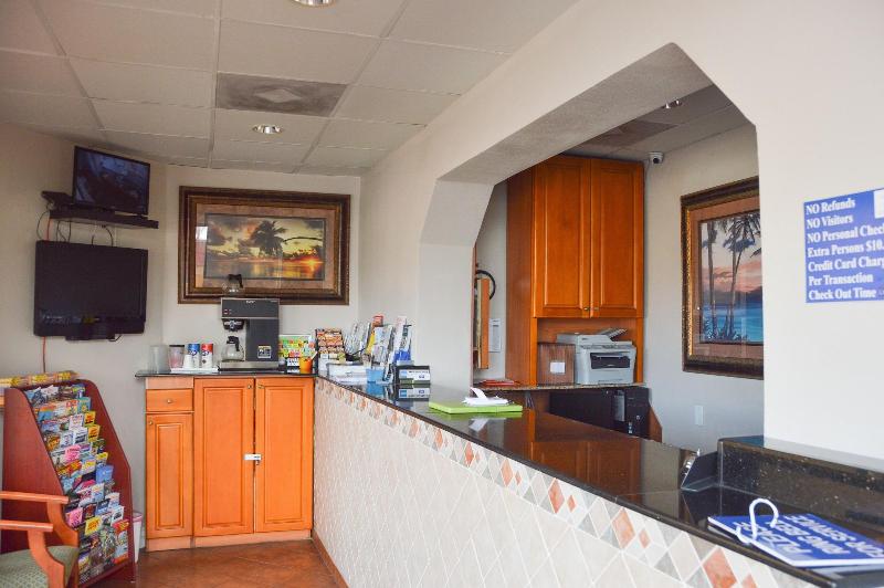 فندق La Bella Oceanfront Inn