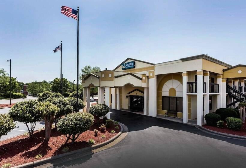 فندق Quality Inn & Suites Mooresvillelake Norman
