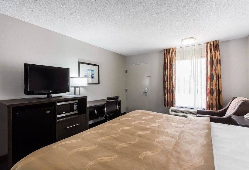 فندق Quality Inn & Suites Mooresvillelake Norman