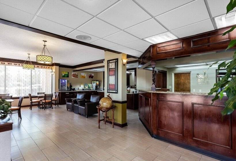 فندق Quality Inn & Suites Mooresvillelake Norman