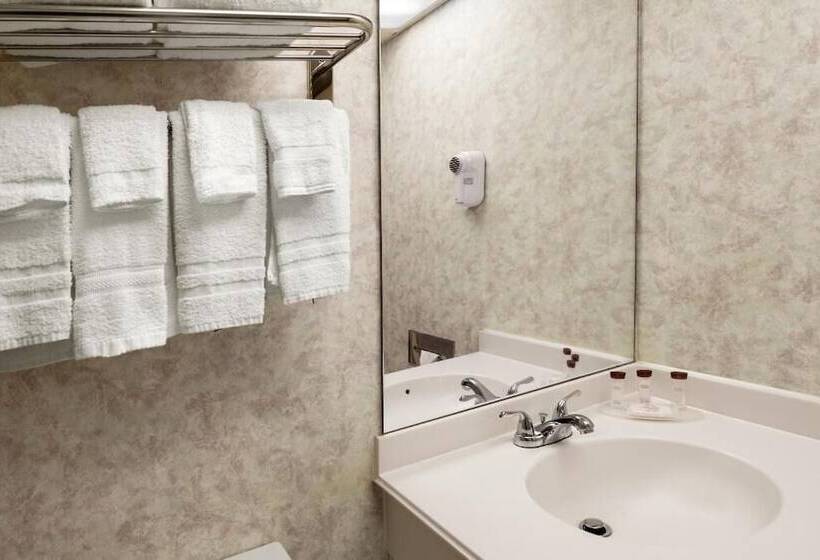 Space Coast Hotel  Titusville/kennedy Space Center