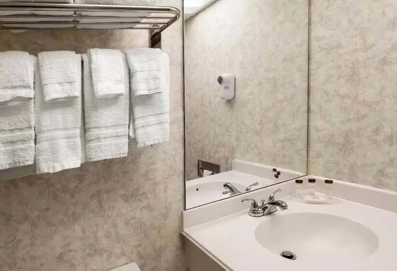 Space Coast Hotel Titusville/kennedy Space Center