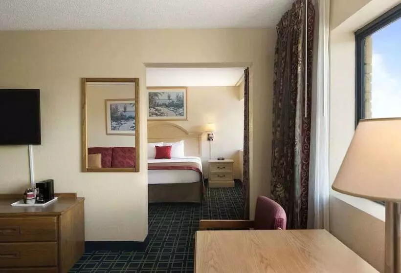 Space Coast Hotel Titusville/kennedy Space Center