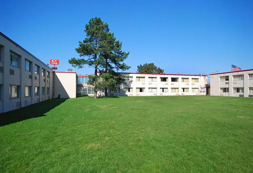 فندق Ramada Inn Limited