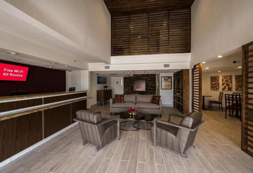 هتل Red Roof Inn Plus+ Houston Energy Corridor