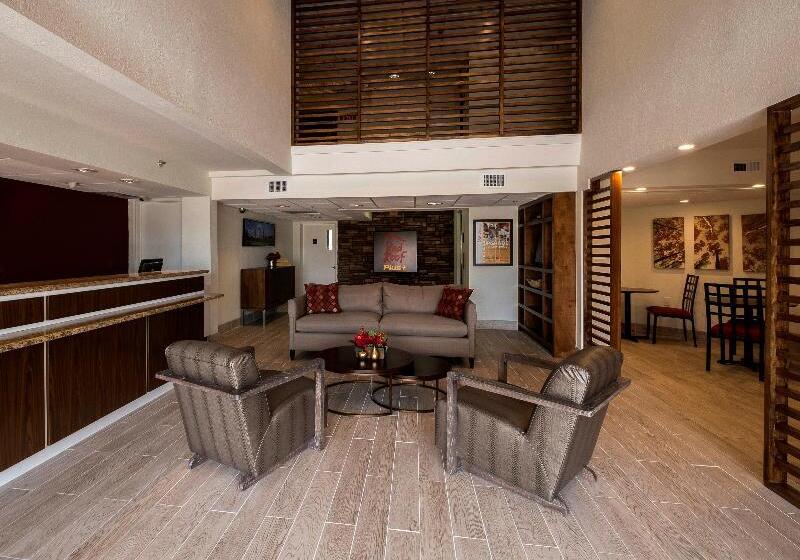 هتل Red Roof Inn Plus+ Houston Energy Corridor