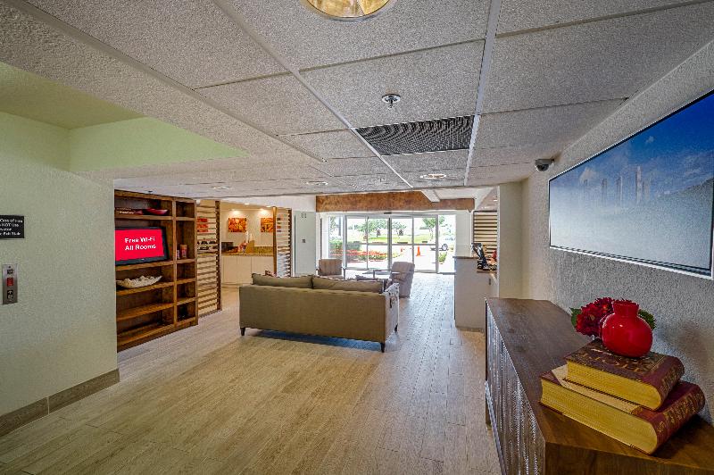 هتل Red Roof Inn Plus+ Houston Energy Corridor