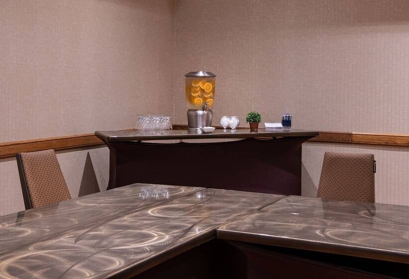 호텔 Sheraton Minneapolis West