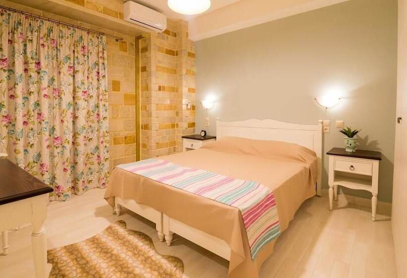 Nikolas Villas Kamilari