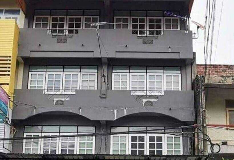 펜션 Go Inn Phuket Old Town