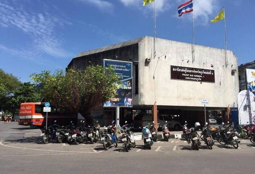 펜션 Go Inn Phuket Old Town