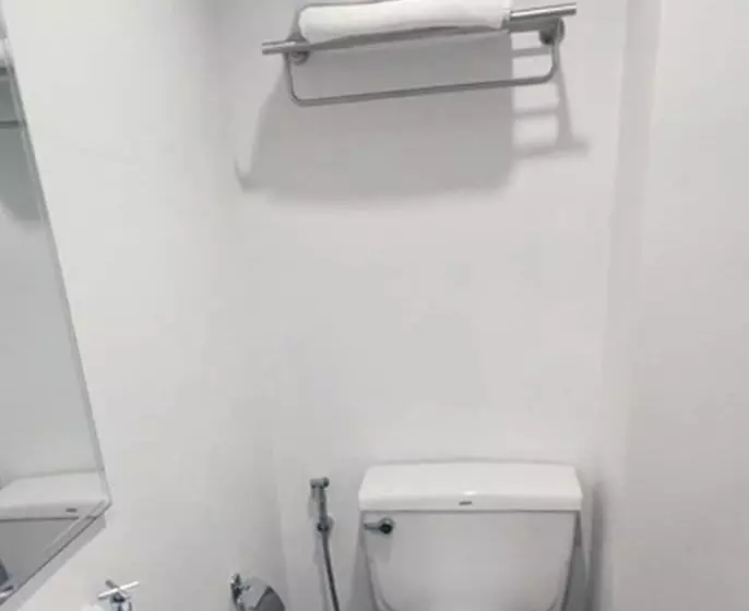 پانسیون Go Inn Phuket Old Town