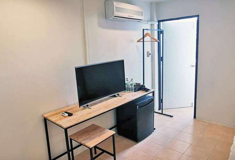 펜션 Go Inn Phuket Old Town