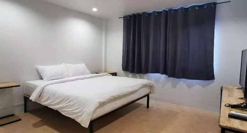 پانسیون Go Inn Phuket Old Town