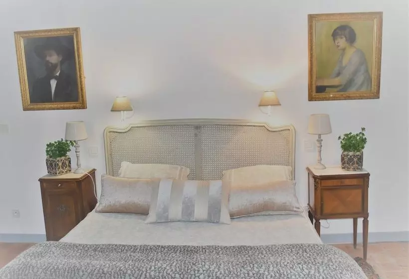 Pensão Le Petit Chateau De Sainte Colombe