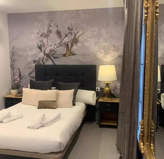 Az The Botanic Hostel