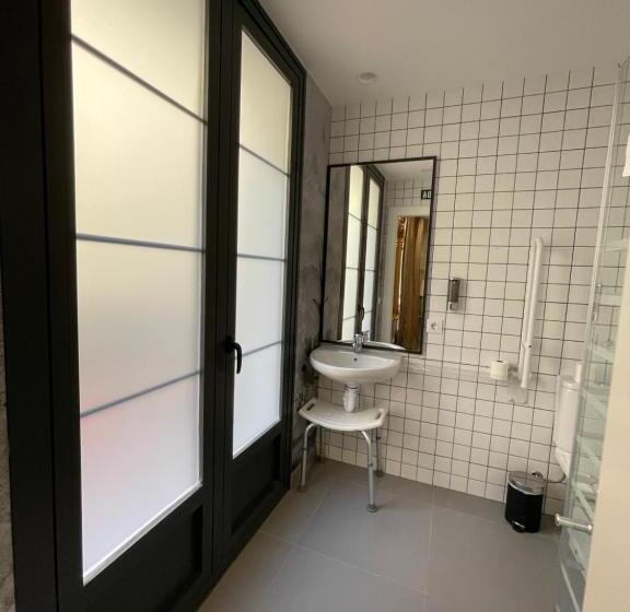 Az The Botanic Hostel