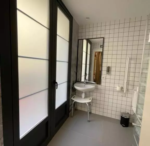 Az The Botanic Hostel