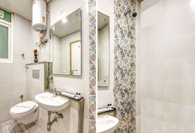 Gracious By Vishesh Hotels & Home Stay