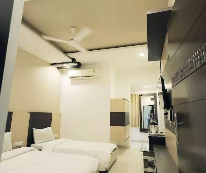 Hotel Grand Paradise