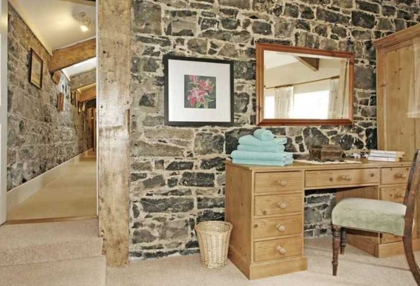 Pensjonat Castlefergus Lodge