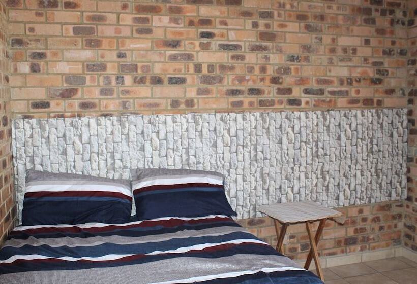 Пансион Lily Villa Country Lodge