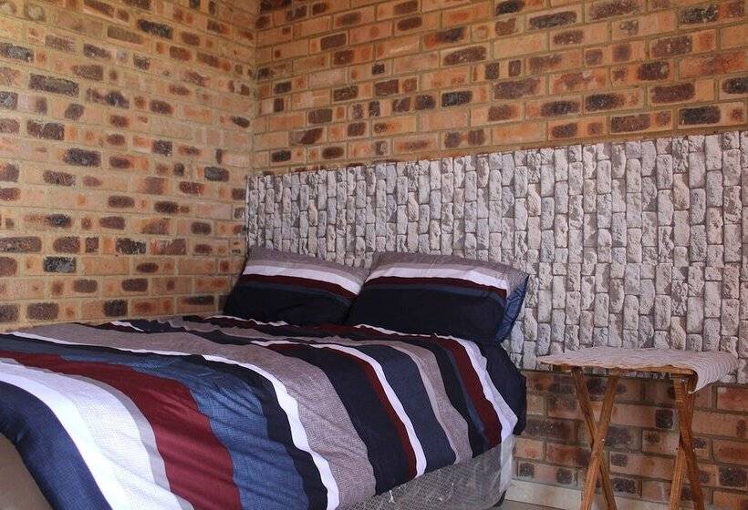 Пансион Lily Villa Country Lodge