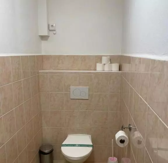 پانسیون Mikulov Inn   Hotel Zeme