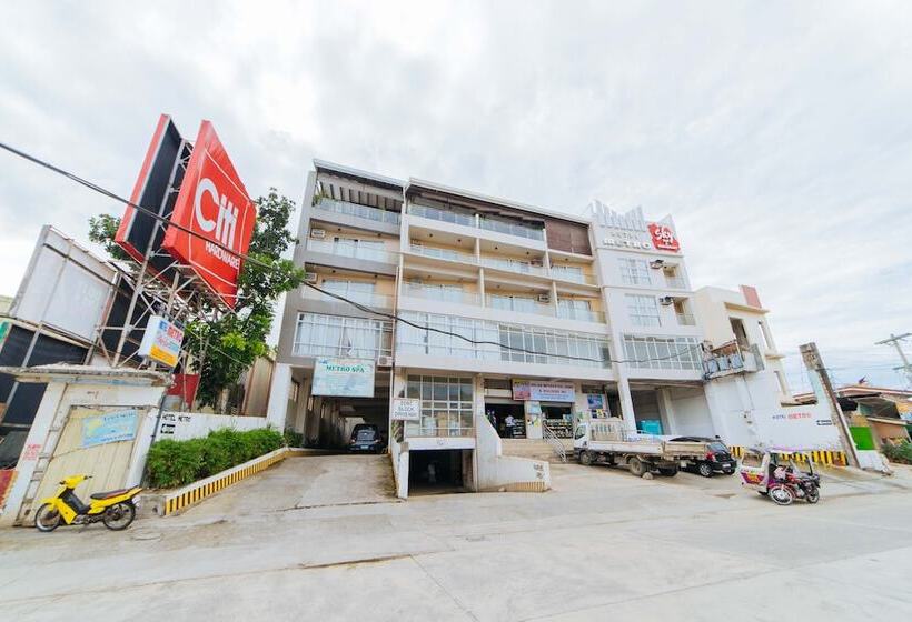 Пансион Reddoorz Plus @ Hotel Metro