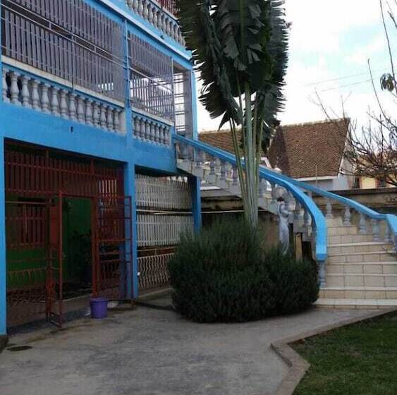 پانسیون Villa Ravo