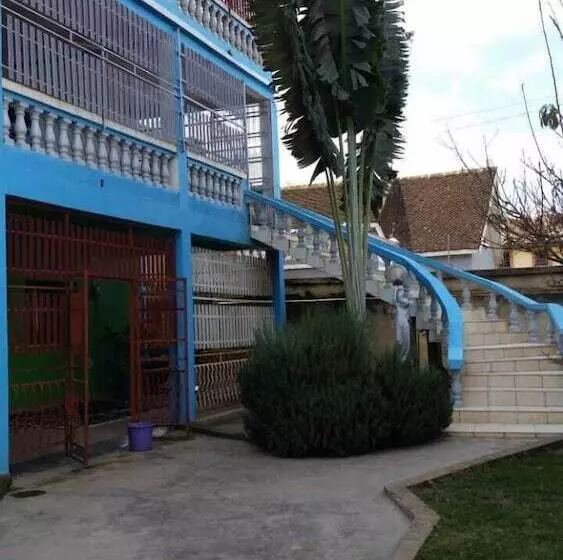 پانسیون Villa Ravo