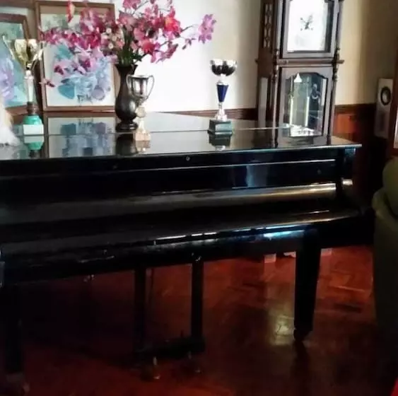 پانسیون Villa Ravo