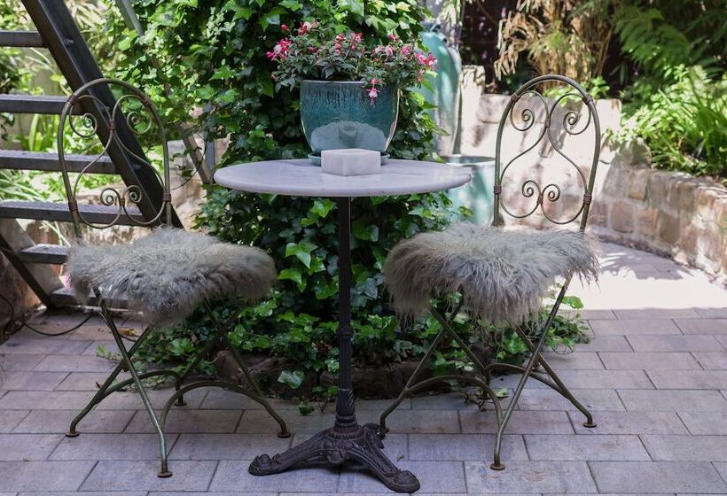 پانسیون Villa360