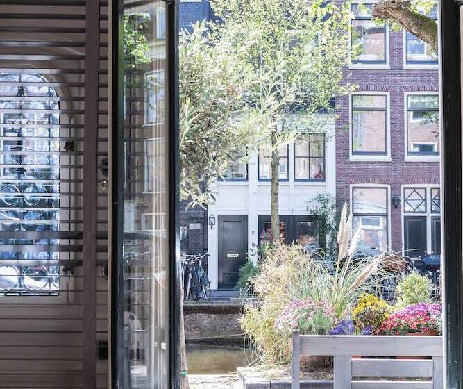 پانسیون Villa360