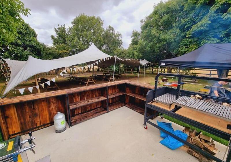 客栈  Five Bells Wickham