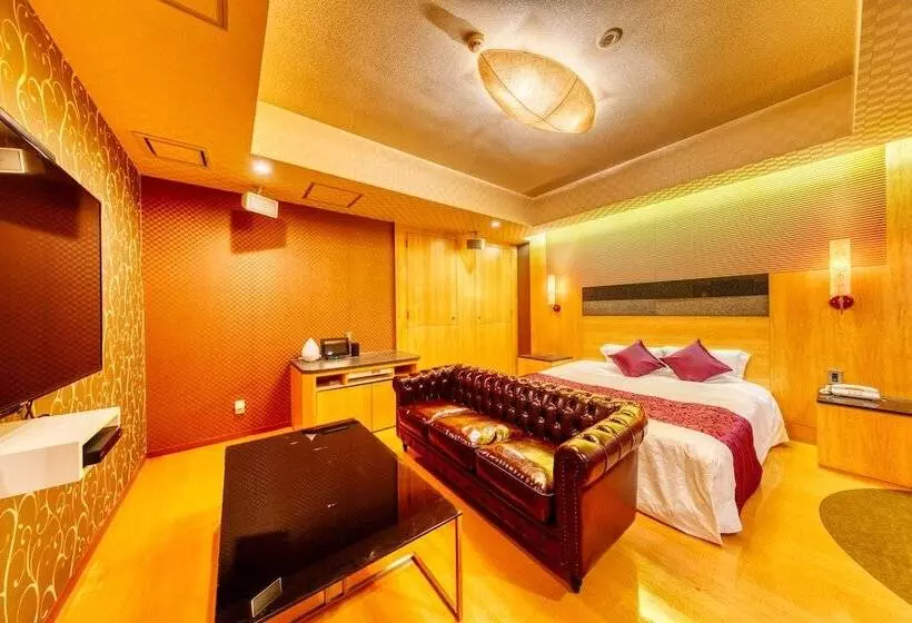 Hotelli Luna Otsu
