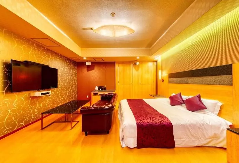 Hotelli Luna Otsu