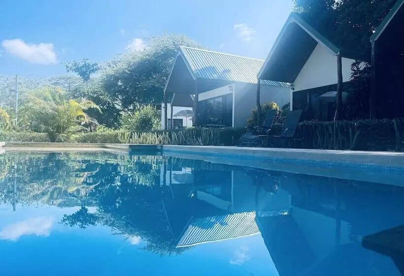 ホテル Villas Cabuya Beach & Forest