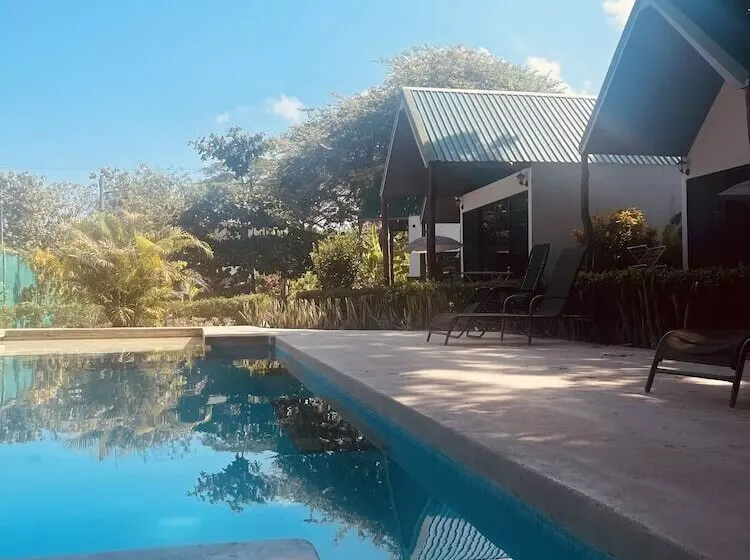 ホテル Villas Cabuya Beach & Forest