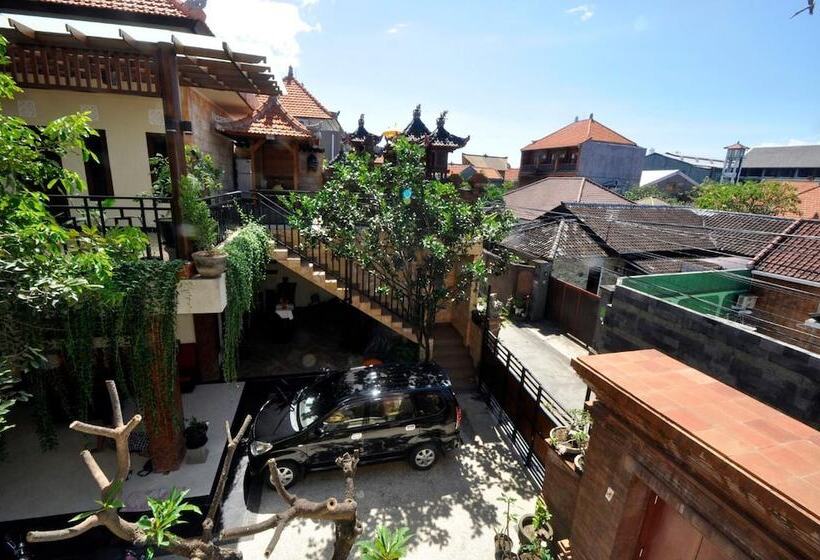 Panzió Kings House Kesari