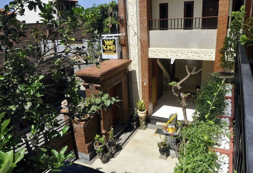 Panzió Kings House Kesari