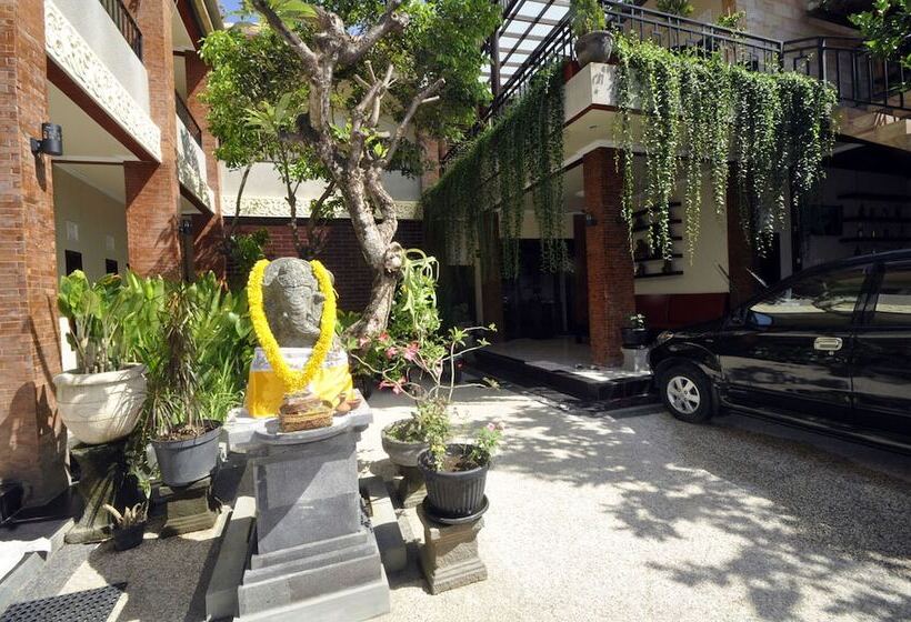 Panzió Kings House Kesari