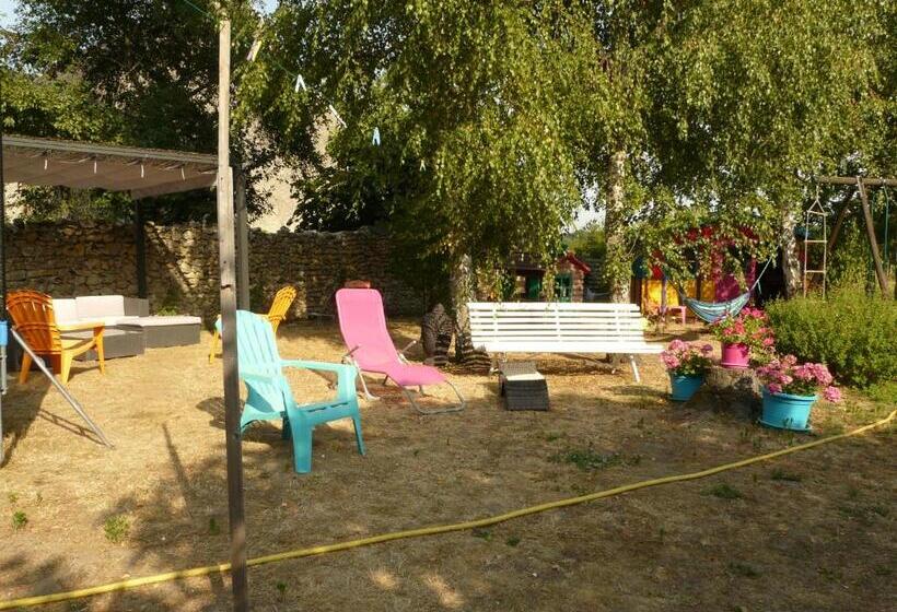 膳宿费 Les Hirondelles