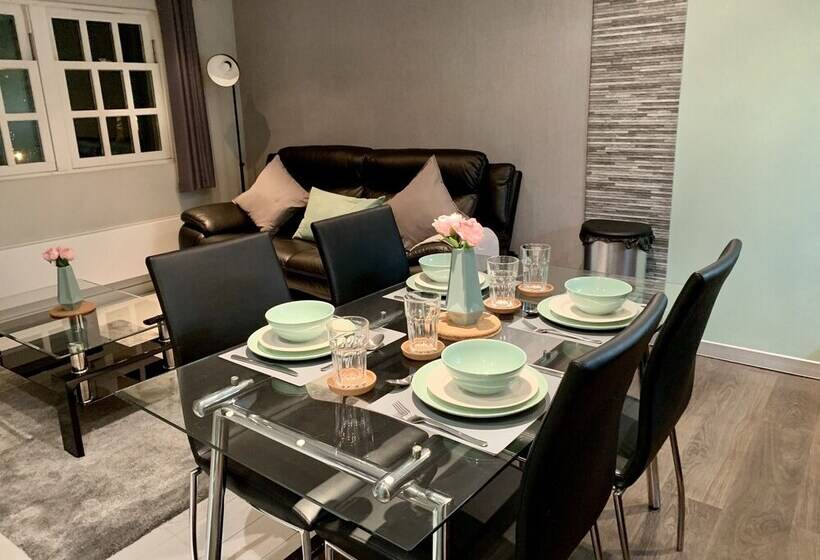 Richmond House By Staytor Accommodation