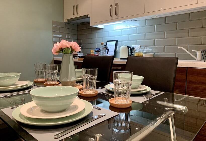 Richmond House By Staytor Accommodation